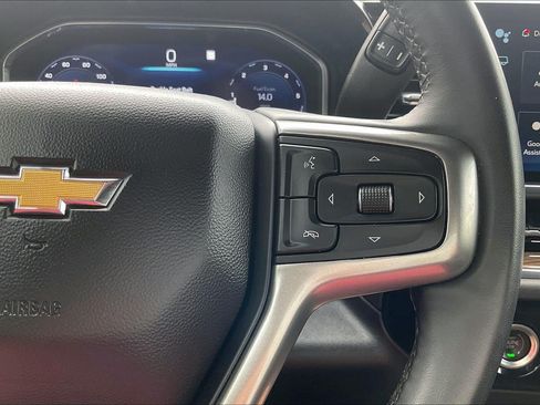 Used 2023 Chevrolet Silverado 1500 LT AWD/4WD image 19