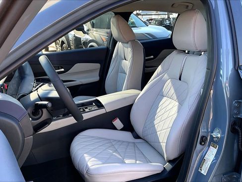 New 2026 Nissan Sentra SL FWD image 9