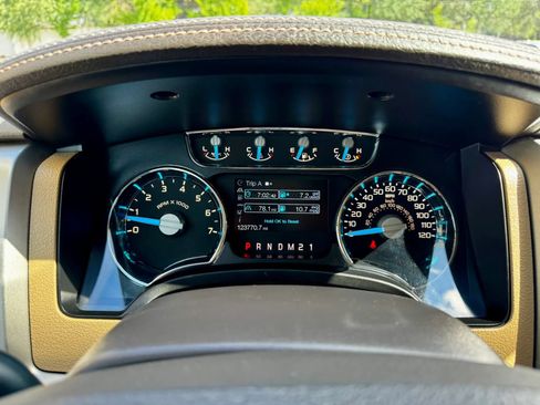 Used 2014 Ford F150 Lariat w/ Equipment Group 502A Luxury AWD/4WD image 10