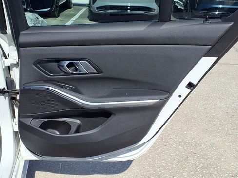 Used 2020 BMW 330i Sedan w/ Premium Package image 14