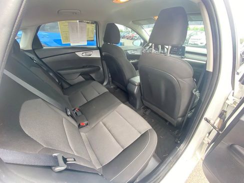 Certified 2024 Kia Forte LXS FWD image 23