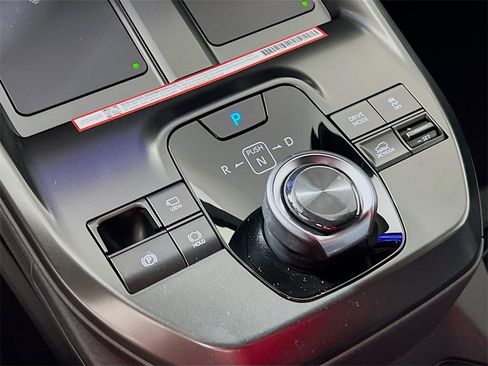 New 2026 Subaru Solterra image 15