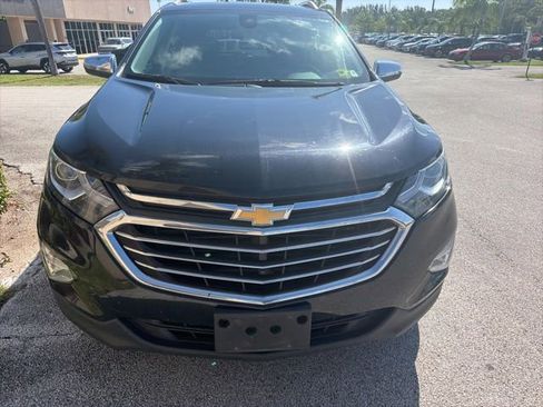 Used 2018 Chevrolet Equinox Premier AWD/4WD image 2