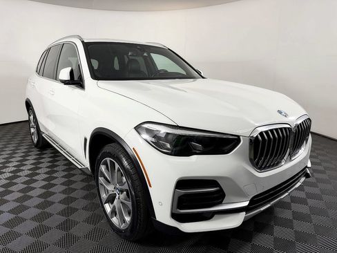 Used 2023 BMW X5 xDrive40i AWD/4WD image 5