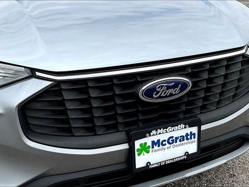 Used 2023 Ford Escape Active AWD/4WD image 30