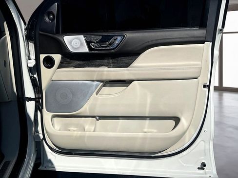 Used 2022 Lincoln Navigator Black Label image 19