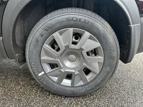 New 2026 Nissan Kicks S FWD image 17