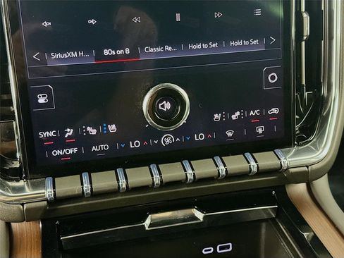 Certified 2026 GMC Yukon Denali w/ Sun & Power Step Package AWD/4WD image 18