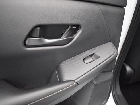 Used 2025 Nissan Sentra S image 14