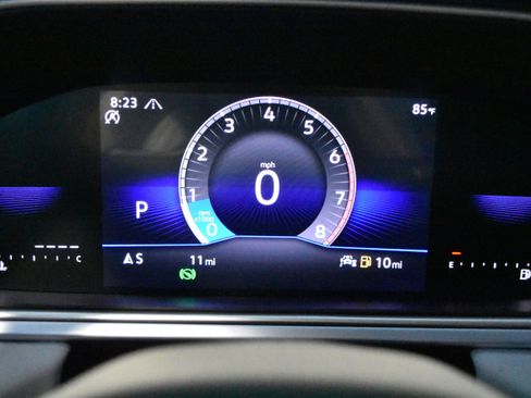 New 2025 Volkswagen Taos SE image 15