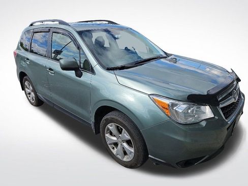 Used 2016 Subaru Forester 2.5i Premium AWD/4WD image 2