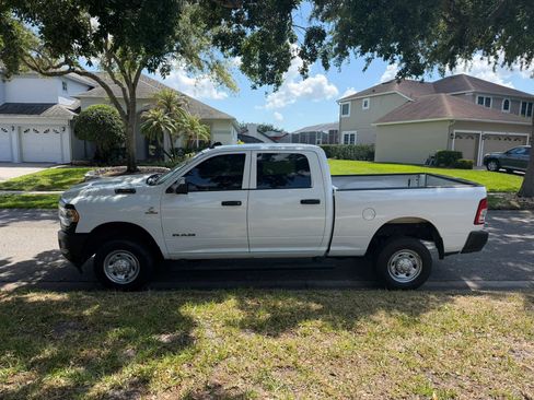 Used 2022 RAM 2500 Tradesman AWD/4WD image 2