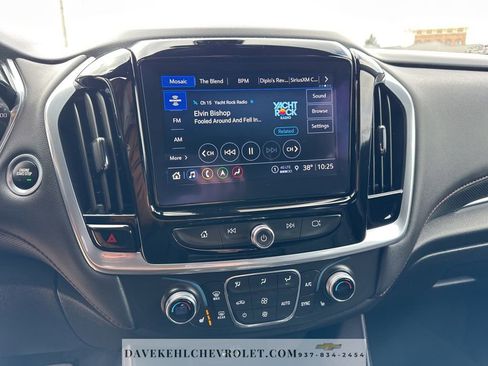 Used 2023 Chevrolet Traverse RS image 15