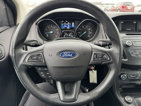 Used 2015 Ford Focus SE image 20