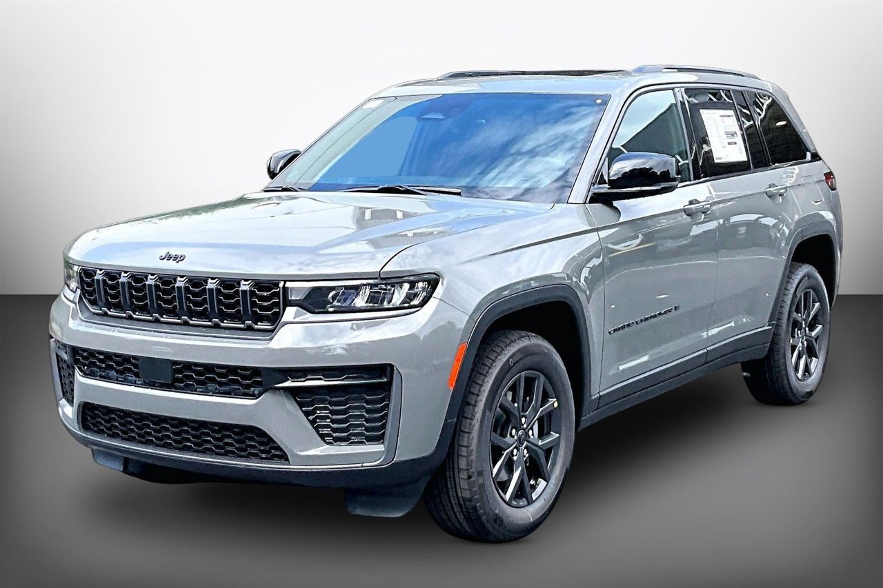New 2027 Jeep Grand Cherokee Altitude AWD/4WD image 4