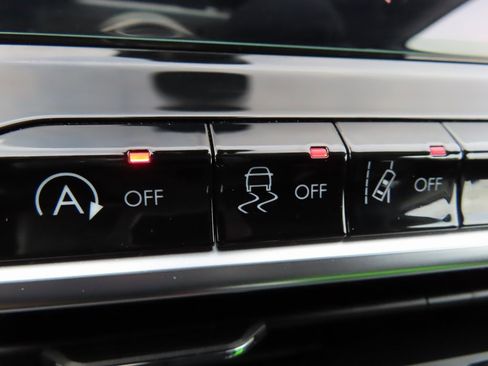 Certified 2022 Jeep Compass Limited image 8