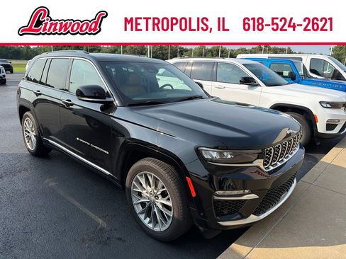 Used 2025 Jeep Grand Cherokee Summit AWD/4WD image 11