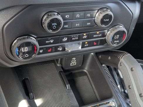 New 2026 Ford Bronco Raptor AWD/4WD image 20