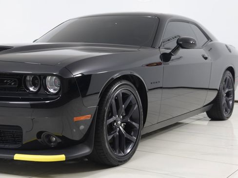 Used 2022 Dodge Challenger R/T w/ Blacktop Package image 64