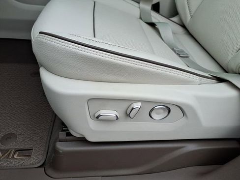 New 2026 GMC Yukon XL Denali w/ Sun & Power Step Package image 14