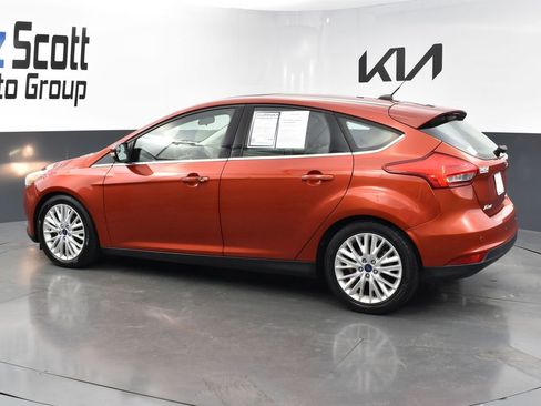 Used 2018 Ford Focus Titanium FWD image 3