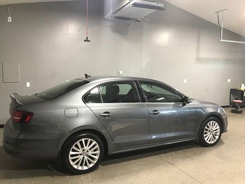 Used 2016 Volkswagen Jetta SEL w/ Lighting Package image 3