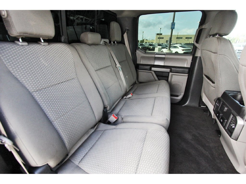 Used 2018 Ford F150 XLT w/ Equipment Group 302A Luxury AWD/4WD image 15