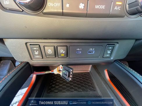 Used 2023 Nissan Frontier PRO-4X w/ Pro Convenience Package AWD/4WD image 22