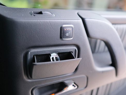 Used 2014 Mercedes-Benz G 550 image 32