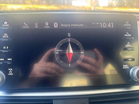 Used 2019 Honda Accord Sport image 15