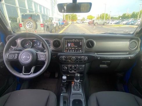 Used 2023 Jeep Wrangler Unlimited w/ Cold Weather Group AWD/4WD image 17