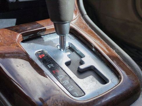 Used 2004 Subaru Outback H6 image 11