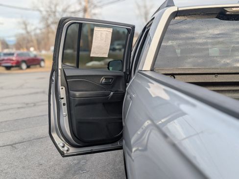 Used 2017 Honda Ridgeline RTL-T image 33