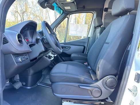 New 2025 Mercedes-Benz Sprinter 2500 image 9