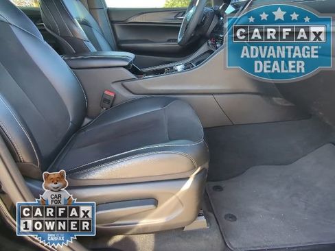 Used 2023 Jeep Grand Cherokee L Laredo image 25