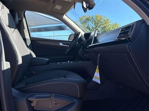 New 2026 Volkswagen Atlas SE FWD image 14