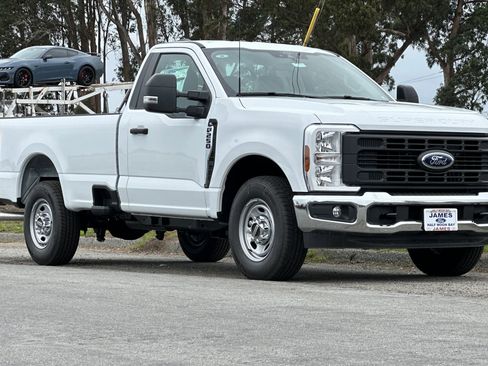 New 2026 Ford F250 XL w/ XL Chrome Package RWD image 14