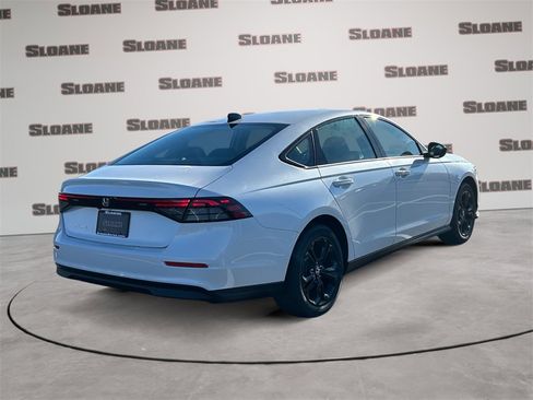 New 2025 Honda Accord SE image 5