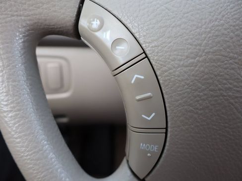 Used 2005 Toyota Sienna LE w/ LE Pkg 4 AWD/4WD image 29