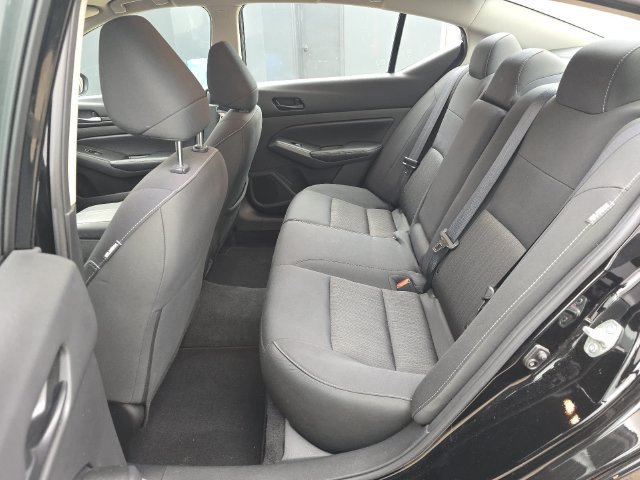 Used 2025 Nissan Altima 2.5 SV FWD image 26