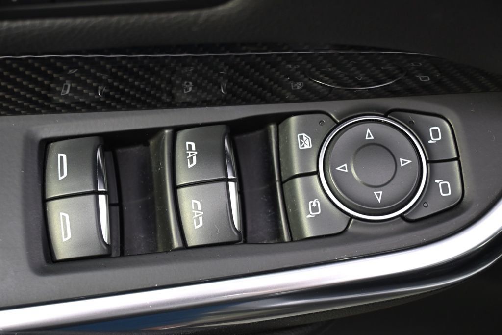 Used 2019 Cadillac XT4 Sport w/ Cold Weather Package AWD/4WD image 23