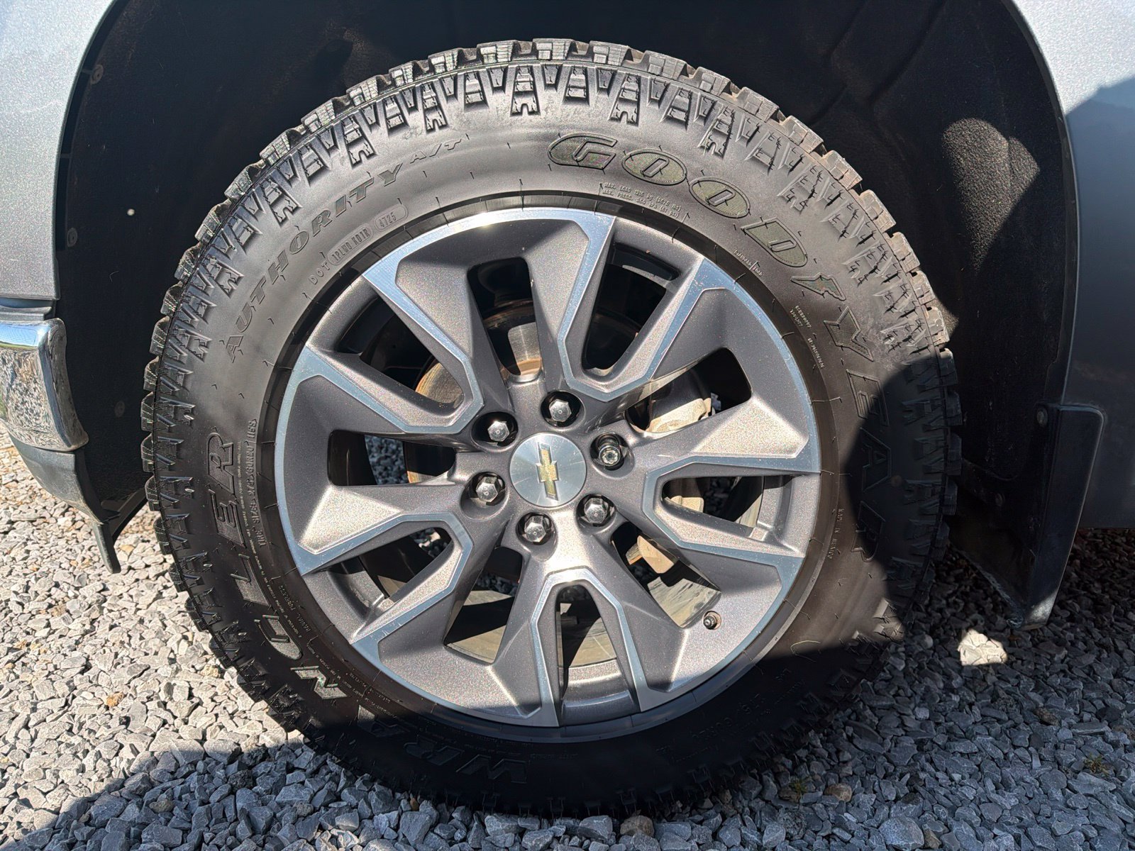 Used 2020 Chevrolet Silverado 1500 LT w/ Texas Edition RWD image 7