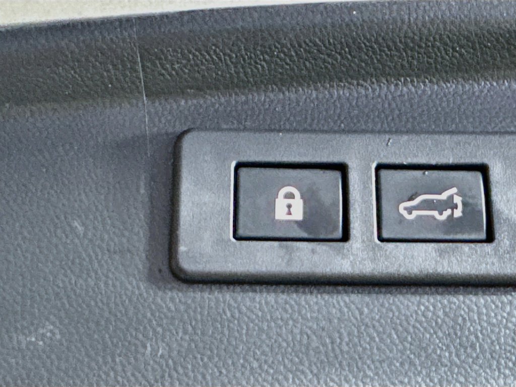 Used 2020 Subaru Outback Premium AWD/4WD image 32
