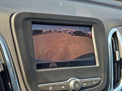 Used 2023 Chevrolet Equinox LT image 13