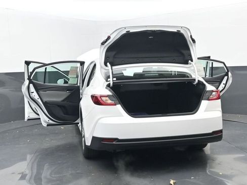 New 2026 Toyota Camry LE FWD image 33