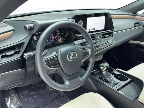 Used 2024 Lexus ES 350 w/ Premium Package image 14