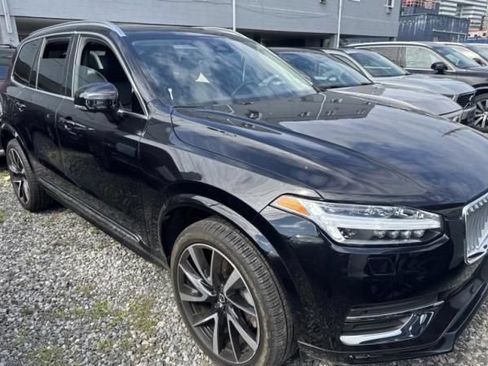 Used 2025 Volvo XC90 B5 Plus w/ Protection Package AWD/4WD image 1