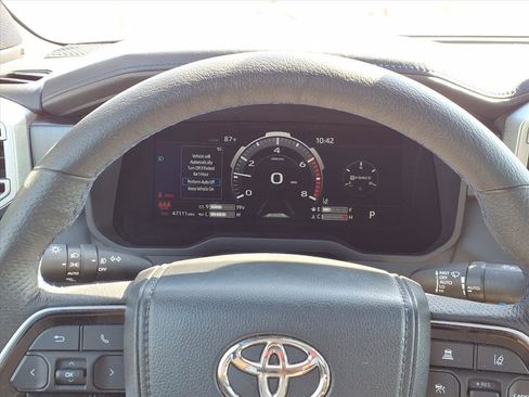 Used 2023 Toyota Tundra Platinum image 16