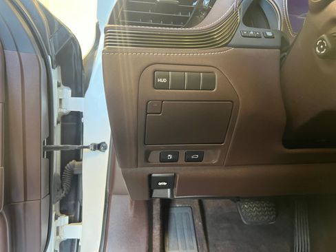 Used 2018 Lexus LS 500 AWD image 12