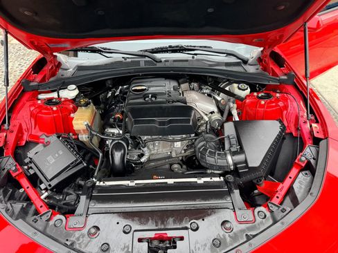 Used 2018 Chevrolet Camaro LT RWD image 23
